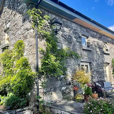 The Old Stone Barn * Clonbur